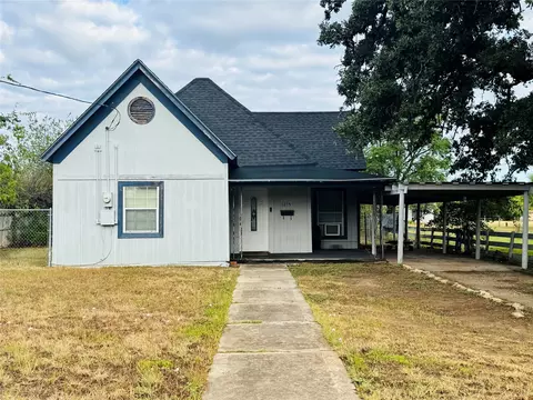 1215 Melwood Ave, Brownwood, TX 76801