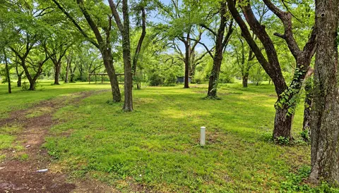 200 Bowden Cir, Burleson, TX 76028