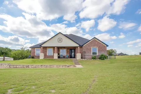 124 Stonewick Dr, Cresson, TX 76035