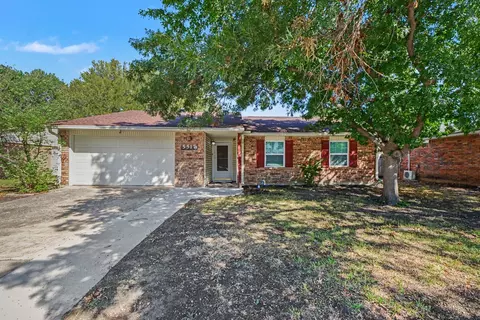 5517 Baker Dr, The Colony, TX 75056