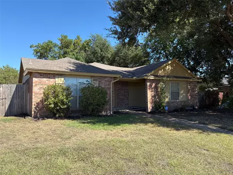 1485 Brook Meadow Cir, Lancaster, TX 75134