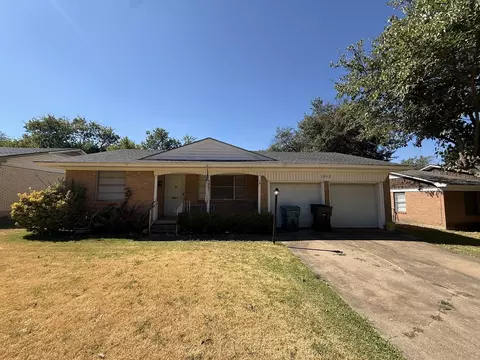 1812 W Birge St, Sherman, TX 75092