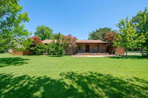 304 Oak Dr, Argyle, TX 76226