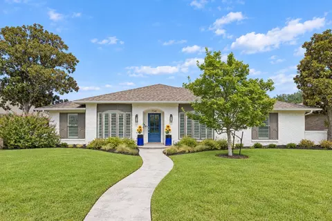 7341 La Sobrina Dr, Dallas, TX 75248