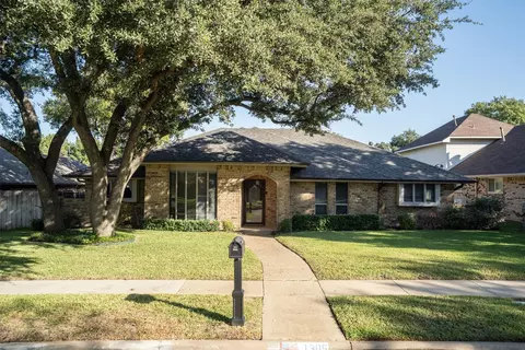 1305 Stonewood Dr, Carrollton, TX 75006