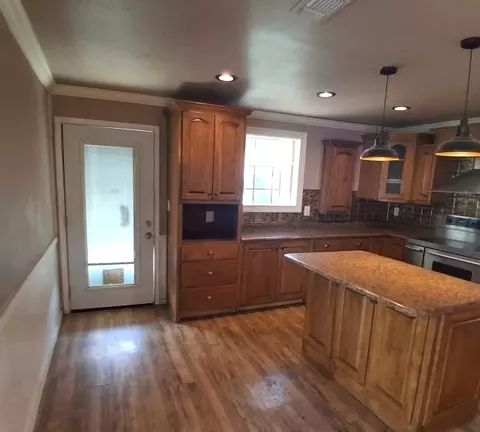 Kitchen - 833 County Road 33100, Sumner, TX 75486 photo 2 of 2