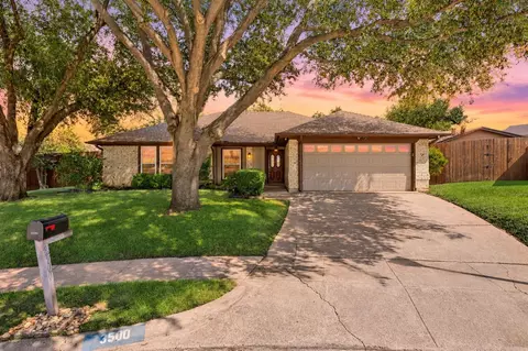 3500 Primrose Ln, Bedford, TX 76021