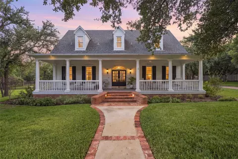 103 Royal Springs Ln, Crawford, TX 76638