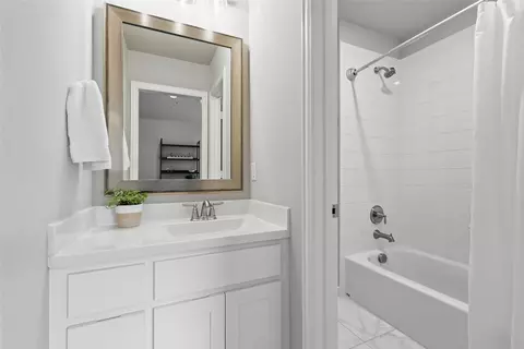 Bath - 1209 10th St, Argyle, TX 76226 photo 5 of 5