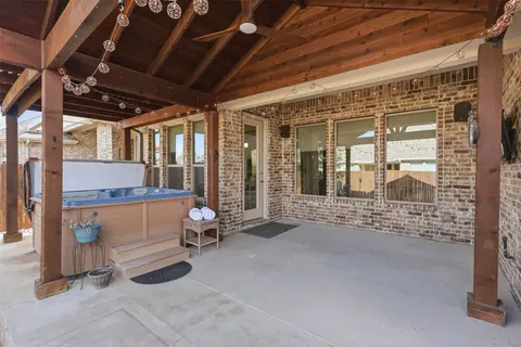 Exterior - 14616 Spitfire Trl, Roanoke, TX 76262 photo 3 of 10