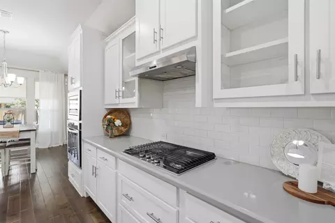 Kitchen - 14616 Spitfire Trl, Roanoke, TX 76262 photo 3 of 5