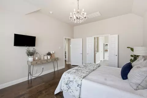Bedroom - 14616 Spitfire Trl, Roanoke, TX 76262 photo 4 of 5