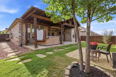 Exterior - 14616 Spitfire Trl, Roanoke, TX 76262 photo 8 of 10