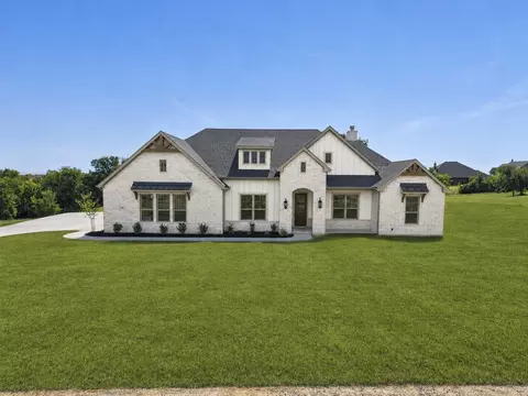 131 Oak Meadow Ln, Weatherford, TX 76085