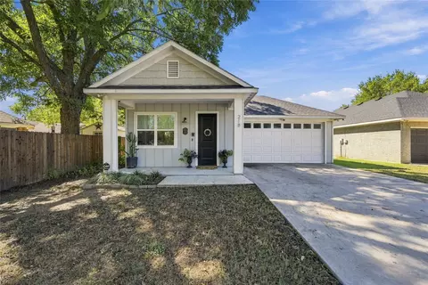 218 Rousseau St, Waxahachie, TX 75165