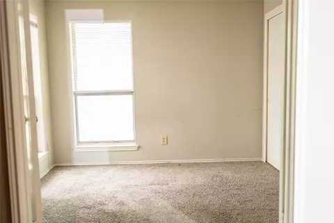 Bedroom - 4950 Rolling Vis, Mesquite, TX 75150 photo 4 of 5