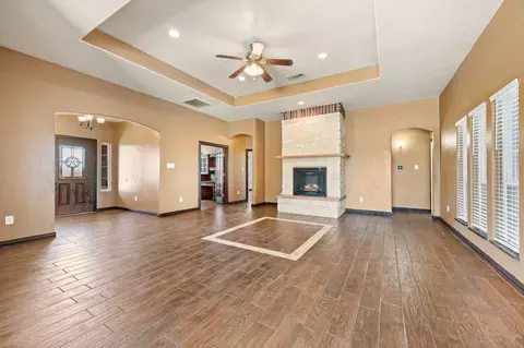 Living - 939 Old Reno Rd, Springtown, TX 76082 photo 1 of 2