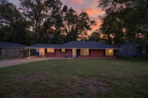 934 Poleman Rd, Shreveport, LA 71107