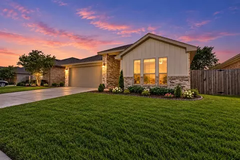 206 Hubbard St, Hillsboro, TX 76645