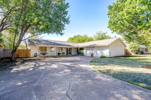 4621 Fawn Dr, Fort Worth, TX 76132