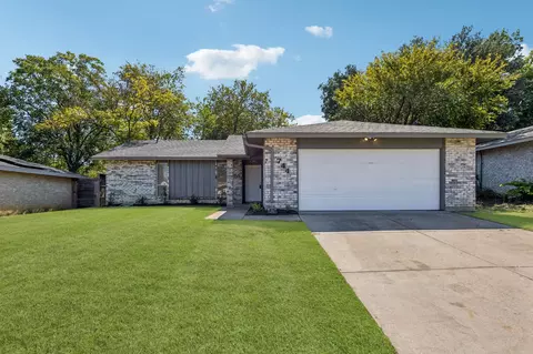 744 Salsbury Cir, Arlington, TX 76014