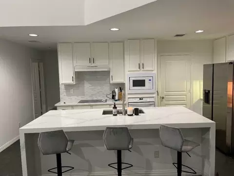 8686 Coppertowne Ln, Dallas, TX 75243