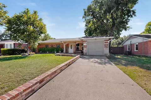 2520 Hillsboro Ave, Dallas, TX 75228