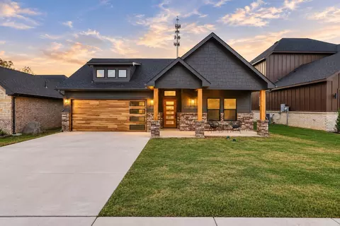 113 Iron Horse Ln, Denison, TX 75020