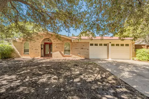 5216 Wentworth St, Fort Worth, TX 76132