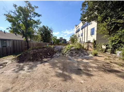 1022 Mobile St, Dallas, TX 75208