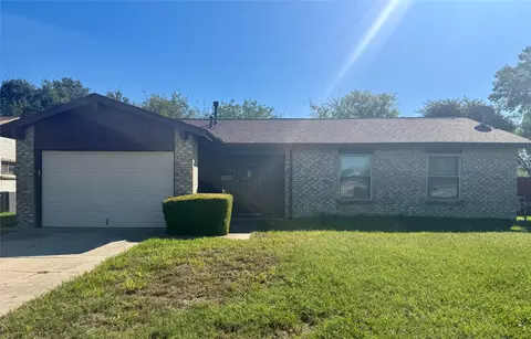 6604 Brookshire Trl, North Richland Hills, TX 76182