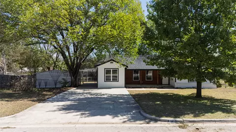 3732 Cheryl St, Haltom City, TX 76117
