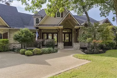 228 Katy Lake Dr, Waxahachie, TX 75165