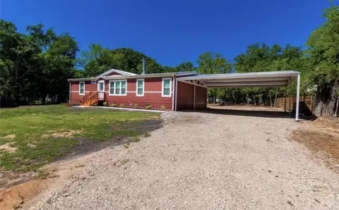 210 Grubbs Ln, Gun Barrel City, TX 75156