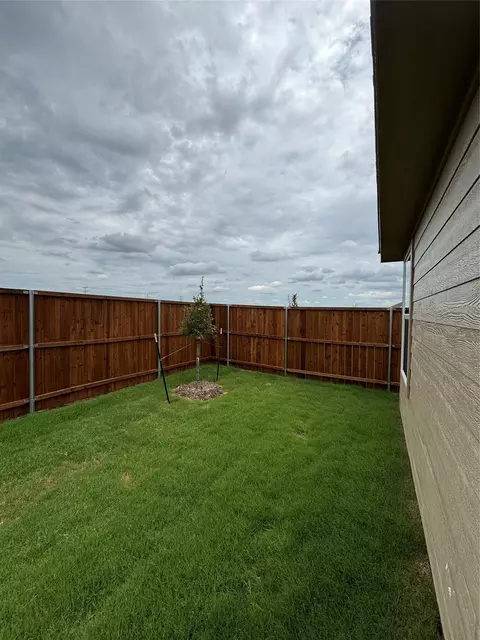 Exterior - 14130 Lampard St, Pilot Point, TX 76258 photo 2 of 2