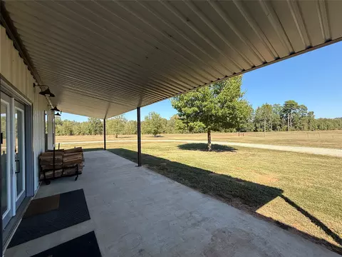 Exterior - 109 Dutch John Rd, Plain Dealing, LA 71064 photo 5 of 6