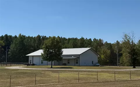 Exterior - 109 Dutch John Rd, Plain Dealing, LA 71064 photo 4 of 6