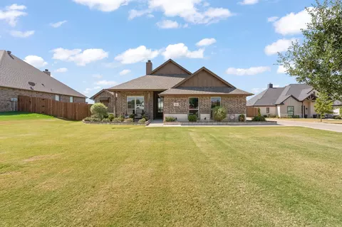 121 Tall Pine Dr, Godley, TX 76044