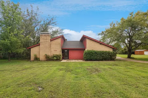 4500 Woodlawn Rd, Sherman, TX 75090
