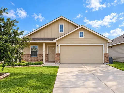 9226 Summerlee St, Dallas, TX 75227