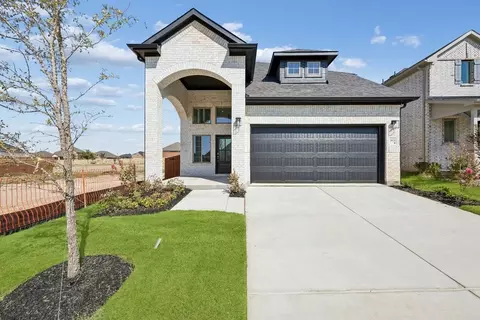 4009 Allred Dr, Heartland, TX 75126