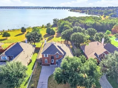 4102 Stone Haven Dr, Garland, TX 75043