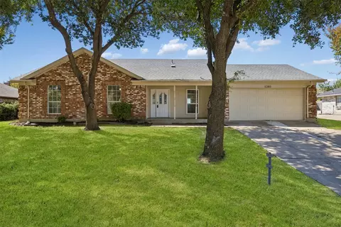 1205 Rene Dr, Alvarado, TX 76009