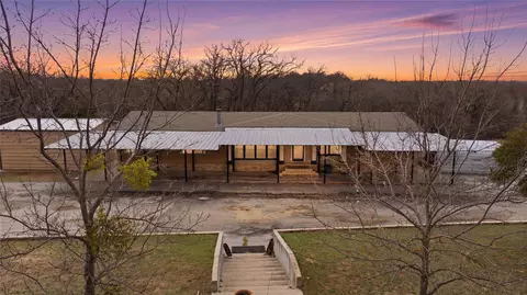 1341 Hildreth Pool Rd, Bowie, TX 76230