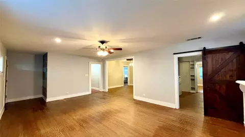 Living - 313 Elm Dr, Terrell, TX 75160 photo 3 of 6