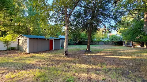 Exterior - 313 Elm Dr, Terrell, TX 75160 photo 7 of 8