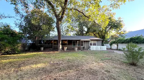 Exterior - 313 Elm Dr, Terrell, TX 75160 photo 6 of 8