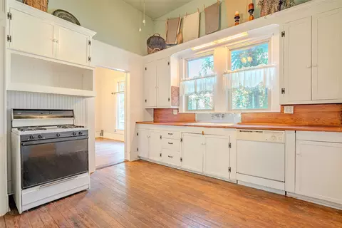 Kitchen - 237 N Patrick St, Dublin, TX 76446 photo 1 of 2