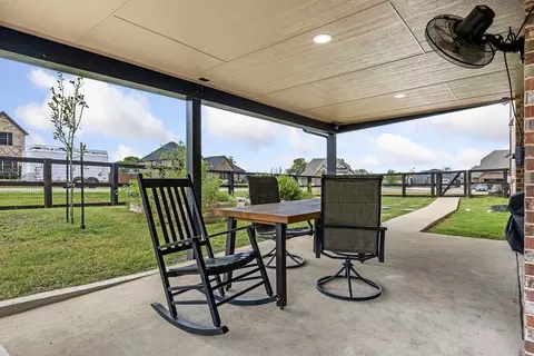 Exterior - 1205 Redbud St, Howe, TX 75459 photo 5 of 6
