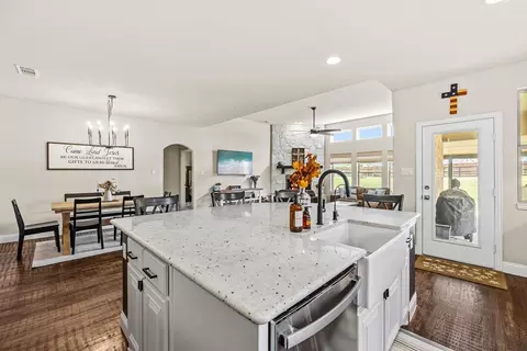 Kitchen - 1205 Redbud St, Howe, TX 75459 photo 2 of 4